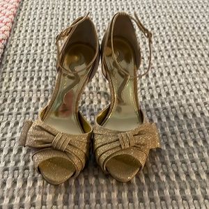 New Gold Nina Electra heels